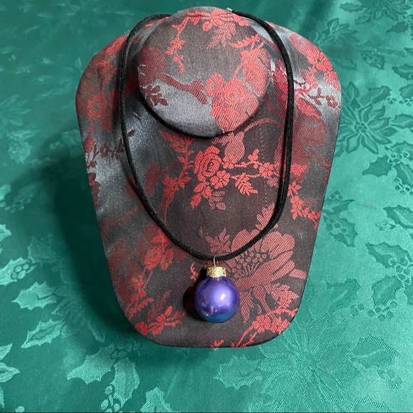 🎄New Christmas Bulb Earrings & Necklace Set - Picture 6 of 9